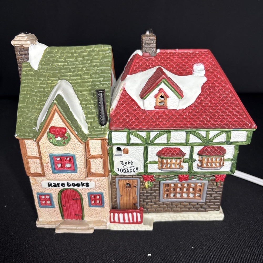 1994 LEMAX Dickensvale Village Porcelain Rare Books Bobs Tobacco Lighted‎ House